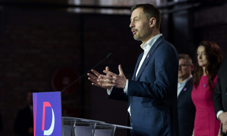 Eduard Heger počas tlačovej konferencie s partnermi k predstaveniu novej politickej strany Demokrati 7. marca 2023 v Bratislave. Foto: Pavol Zachar/TASR