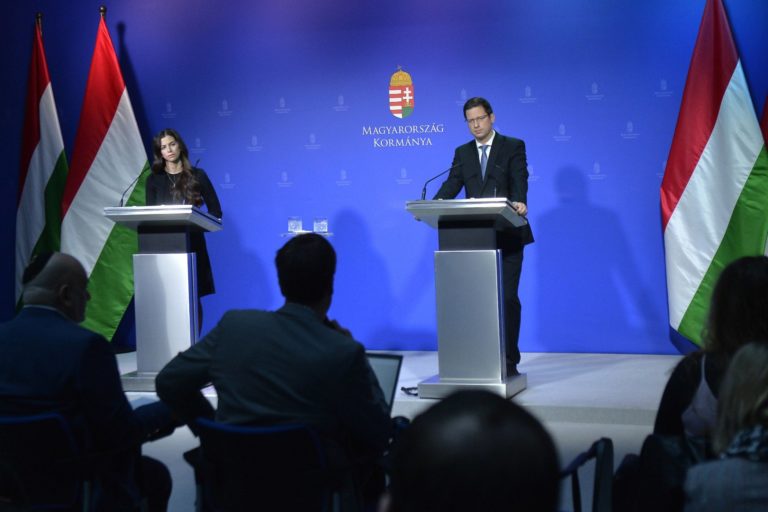 Putina by v Maďarsku nezadržali, oznámil Gulyás