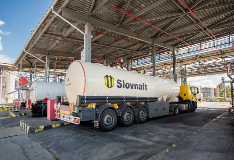 Rafinéria Slovnaft, ilustračná fotografia. Foto: Slovnaft