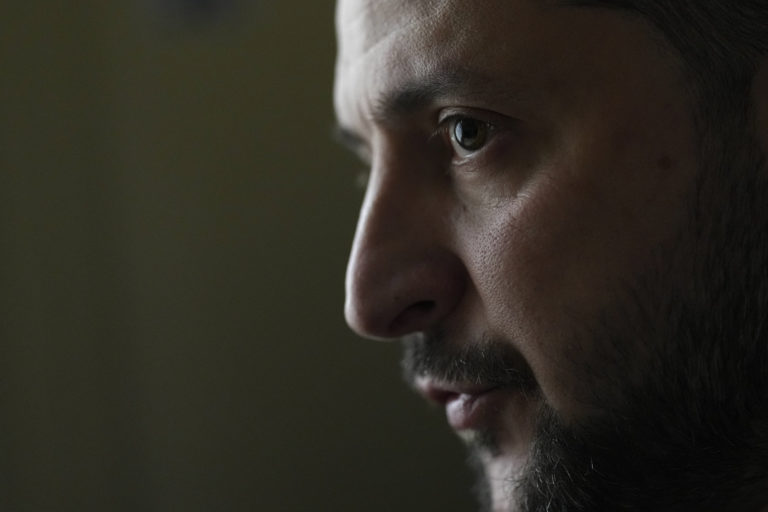 Zelenskyj pre AP povedal, že je pripravený rokovať so Si Ťin-pchingom