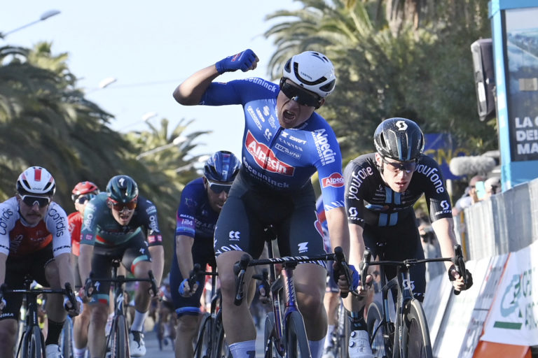 Cyklista Roglič. Foto: AP/TASR