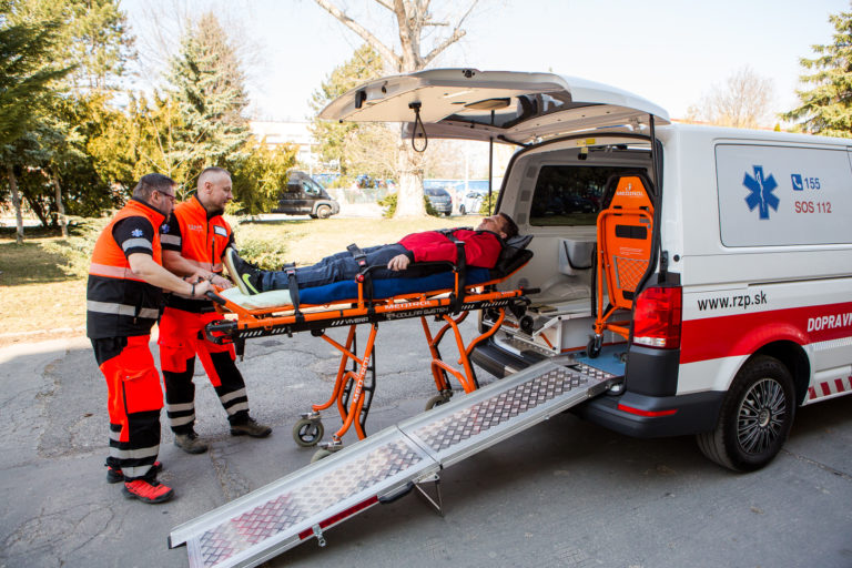 Sanitka k vám už možno nepríde. Zdravotných záchranárov čaká zmena