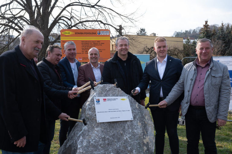 Opravia úsek cesty, ktorý bol v najhoršom stave. Štyri kilometre za štyri milióny eur