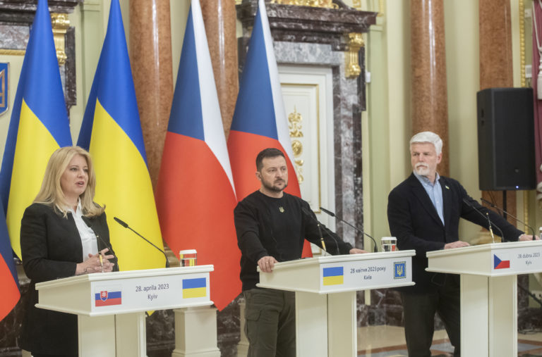 Čaputová a Pavel s predstaviteľmi Ukrajiny rokovali o vývoze obilia i spolupráci