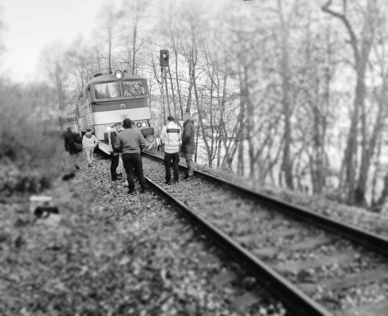 Na železničnej trati v Banskej Bystrici zahynul 14-ročný chlapec