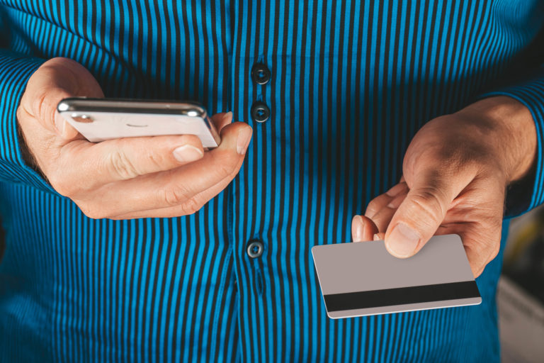 Platba mobilom, ilustračný záber. Foto: Marco Verch/flickr.com