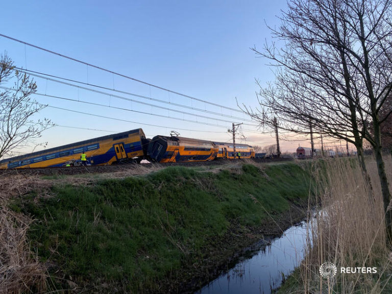 Vlaková nehoda na juhozápade Holandska si vyžiadala najmenej jednu obeť
