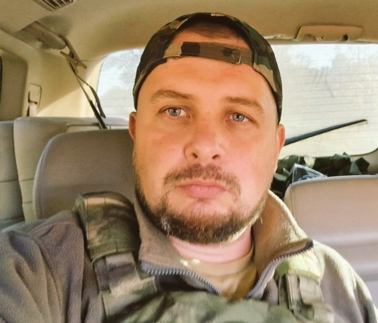 Pri výbuchu v kaviarni v Petrohrade zahynul známy vojnový bloger