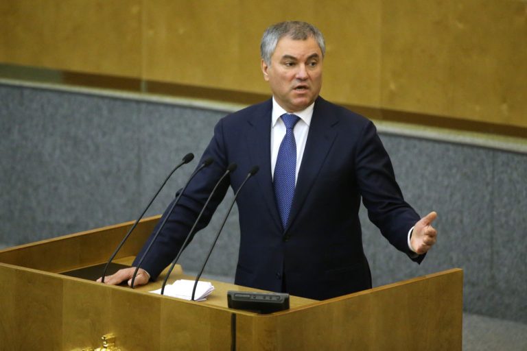 Šéf ruskej dumy: Západní lídri majú na rukách krv za podporu Ukrajiny