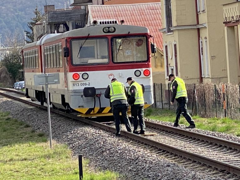 Tragická nehoda v Trenčíne! Vlak zrazil človeka