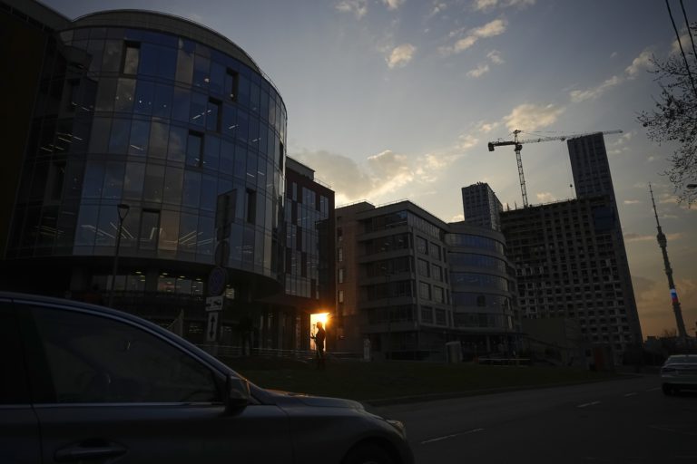 Rusko napriek sankciám zlepšilo tohtoročný výhľad ekonomiky