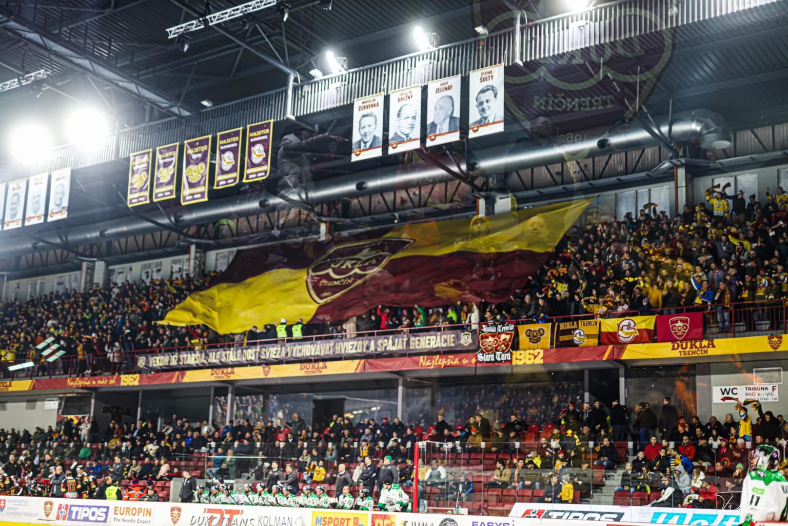 Príďte fandiť našim hokejistom. Foto: HK Dukla Trenčín/Facebook