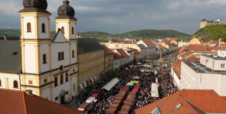 Trenčiansky majáles zaplnil námestie