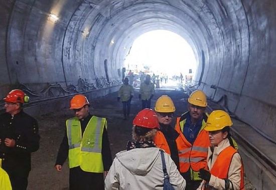 Náš najdlhší tunel Višňové snáď už konečne dokončia