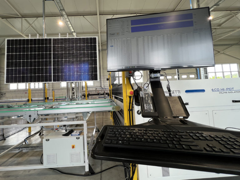 Obchodná vojna s clami poškodí všetkých, varuje Martin Šuster