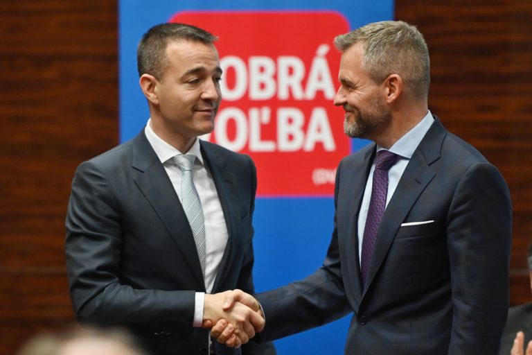 Sprava predseda strany Hlas-SD Peter Pellegrini a predseda strany Dobrá voľba Tomáš Drucker. Foto: Lukáš Grinaj/TASR