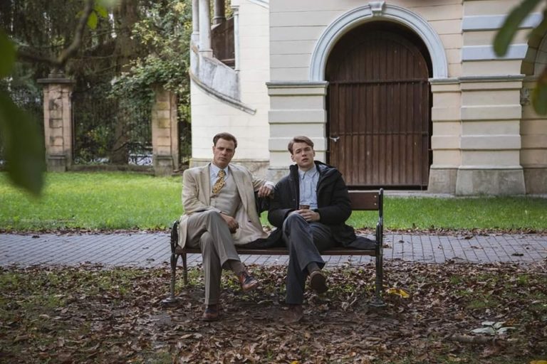 Snímka zo seriálu Dunaj, k vašim službám. Foto: FB/Dunaj, k vašim službám