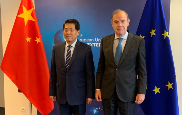 EÚ vyzvala Čínu, aby na ukončenie vojny na Ukrajine využila vplyv na Rusko