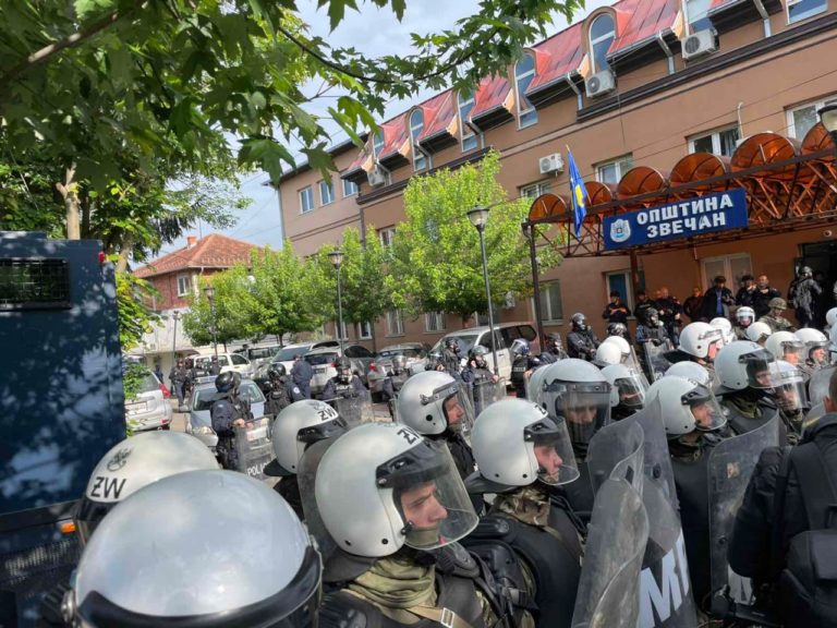 NATO vysiela do Kosova posily pre misiu KFOR