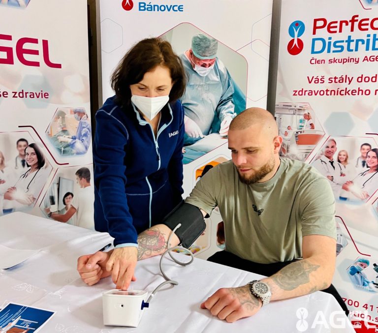Preventívna akcia v bánoveckej nemocnici. Hoci sa hypertenzia nedá úplne vyliečiť, dá sa účinne kontrolovať. Foto: Agel SK