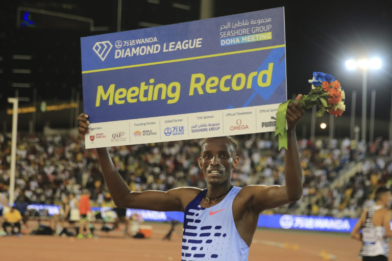 Etiópčan Lemacha Girma vyhral beh na 3 000 metrov. Foto: TASR/AP