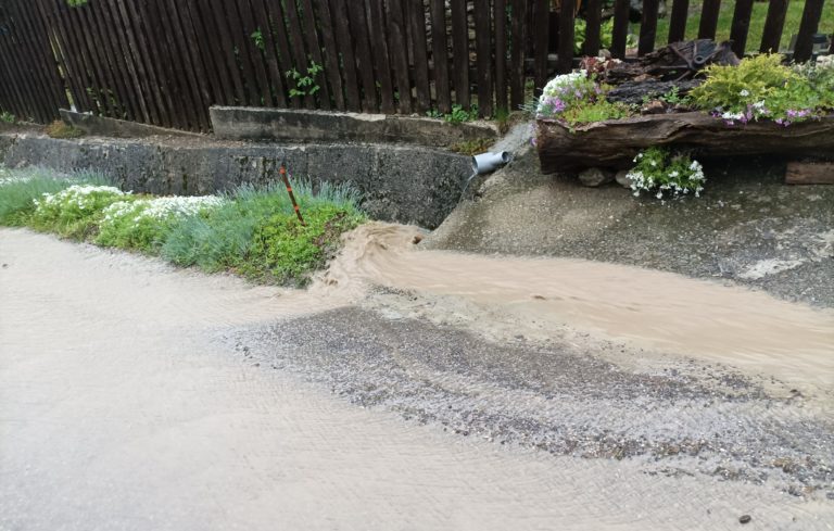 Na Liptove môžu dnes hroziť búrky s krupobitím a silným vetrom