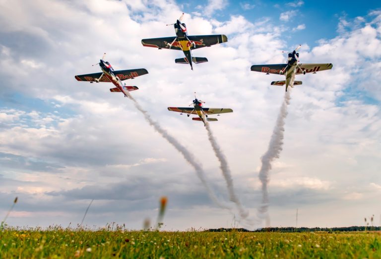 Česká akrobatická skupina The Flying Bulls bude lietať oba festivalové dni.
Foto: FB Festival letectva Piešťany 