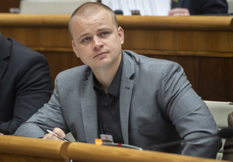 Správny súd uložil Rádiu Frontinus pokutu 15-tisíc eur za vyjadrenia poslanca Milana Mazureka