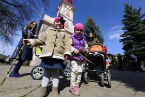 Veriace ženy privádzajú na svet viac detí