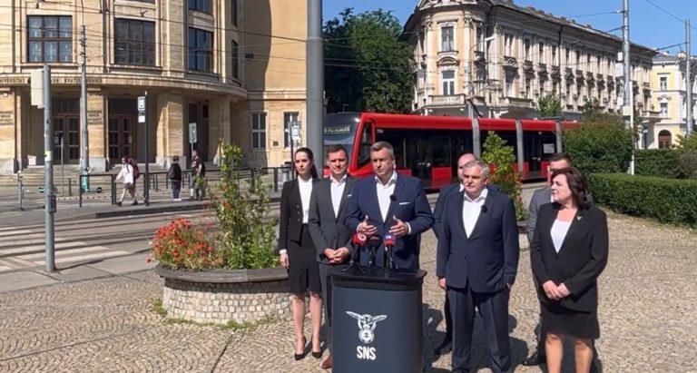 Za SNS bude kandidovať Roman Michelko. Danko sa pustil do kritiky Borisa Kollára