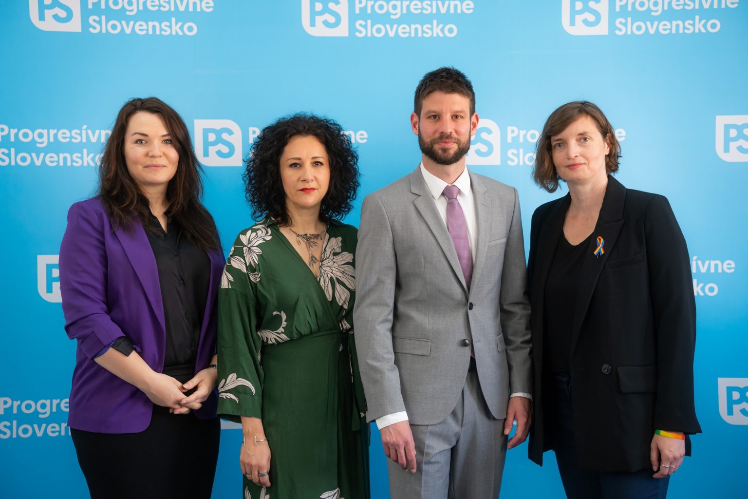 Z ľavej strany: Beáta Jurík, Zora Jaurová, Michal Šimečka a Lucia Plaváková. Foto: Facebook