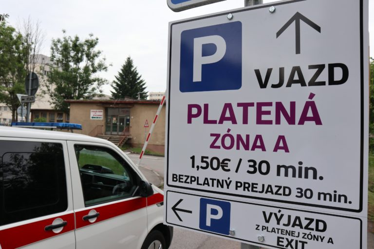 Žilinská nemocnica prichádza s novou parkovacou politikou. FOTO: FNsP Žilina