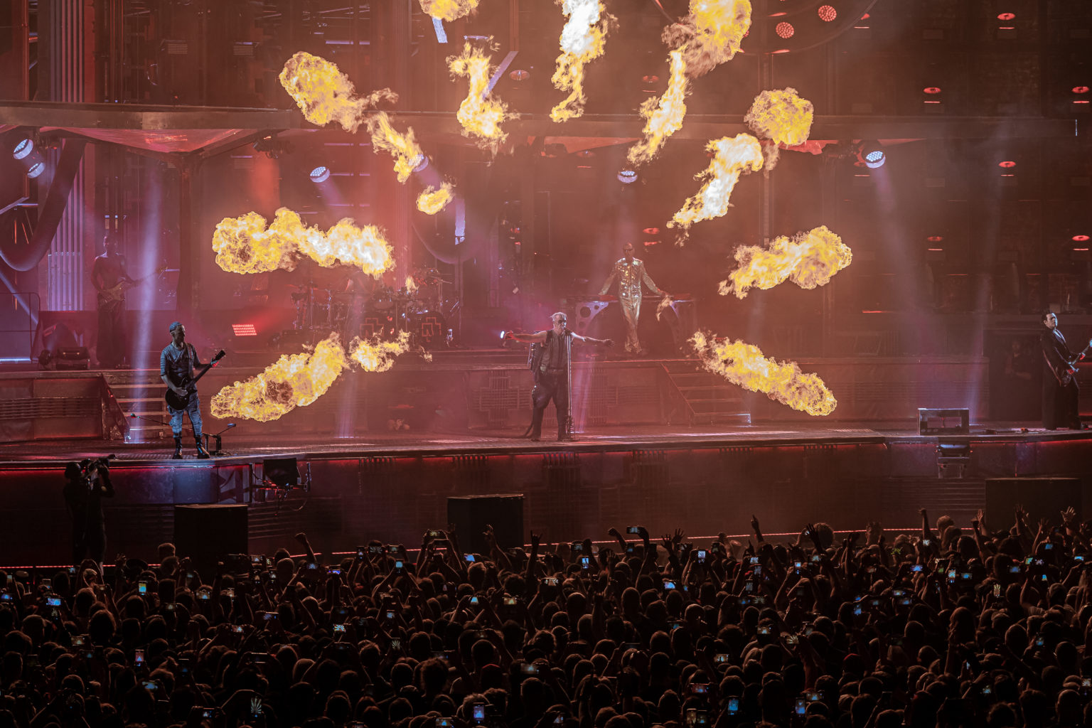 Rammstein sa postaral o strhujúci zážitok! V Trenčíne predviedli fenomenálnu šou. Foto: Pavol Karell
