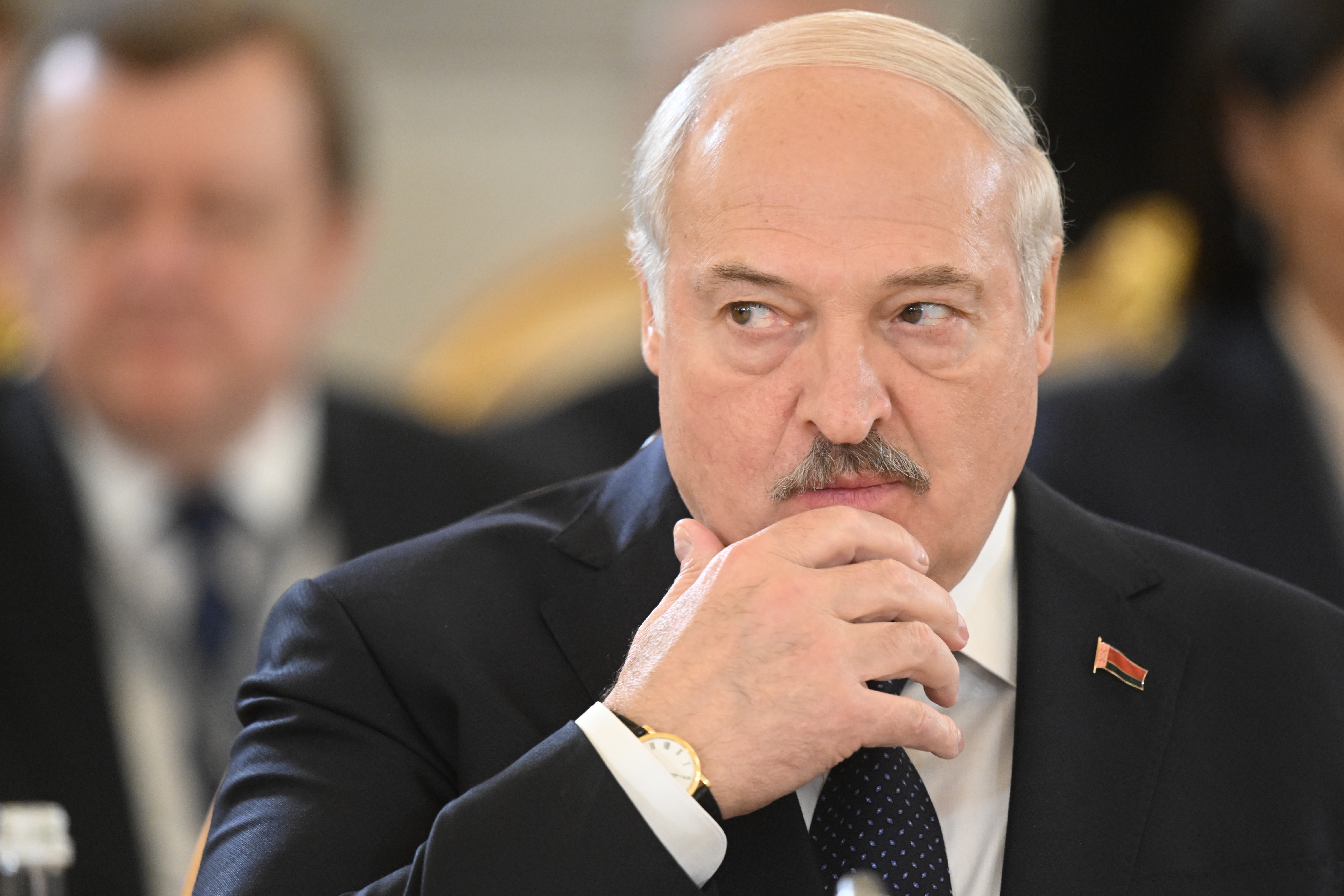 Lukašenkov režim stupňuje represie, jeho dni môžu byť spočítané