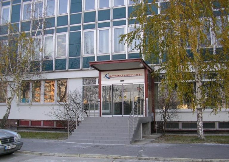 Slovenská správa ciest odmieta kritiku Hlasu o nevýhodnom prenájme nových priestorov