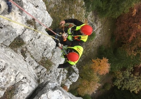 Záchranári v akcii (2. časť): Natrhnutý meniskus neriešite, keď zachraňujete druhých