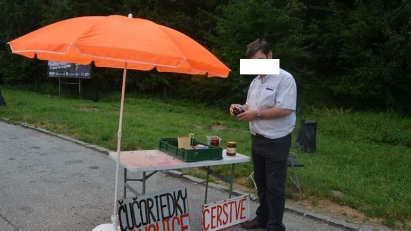Dávajte si pozor na pocestných predajcov. Nie všetko čo je lacné, je aj kvalitné. FOTO: Pavol Konštiak