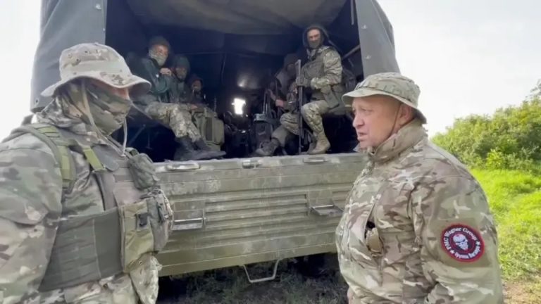 Vagnerovci plánujú obsadiť ruské sklady s jadrovými zbraňami, tvrdia ukrajinskí partizáni