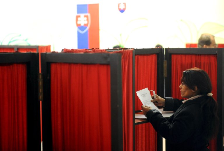 Strany kampaňujú rôzne. Hovoria o pozitivite i hrozbe návratu mafie