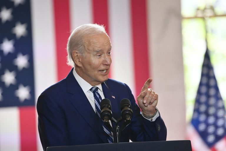 Biden povedal, že Putin prehráva vojnu v Iraku