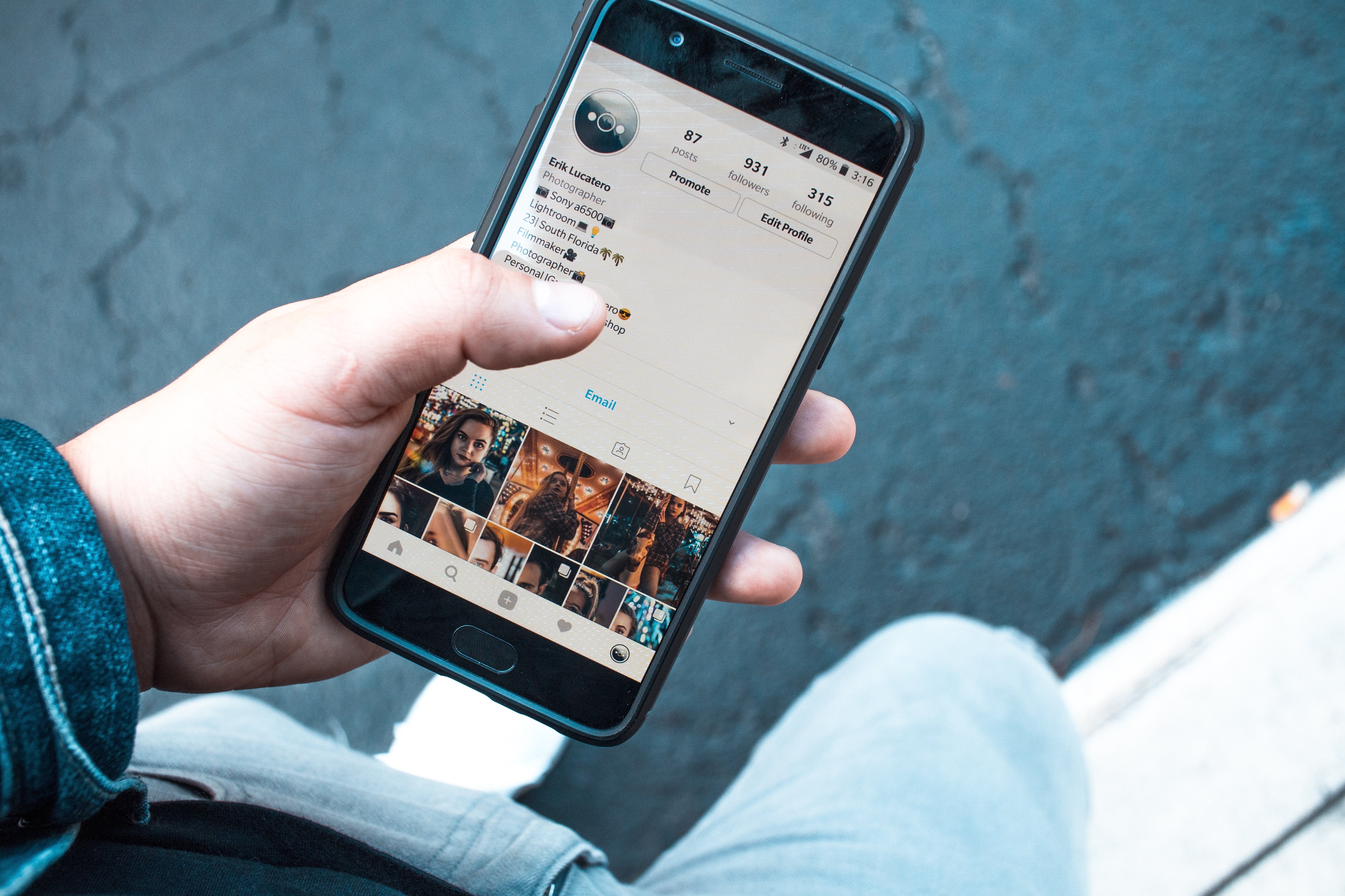 Príchod Facebooku, Instagramu aj TikToku zhoršil psychiku mladých ľudí