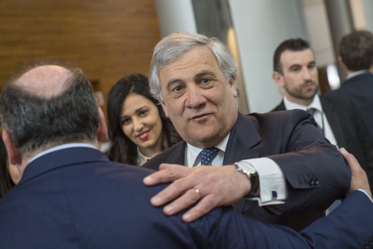 Taliansky minister Tajani podporuje vstup krajín západného Balkánu do EÚ