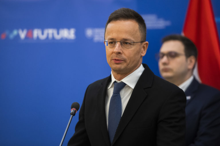 Szijjártó: Maďarsko v roku 2026 neprijme jediného migranta