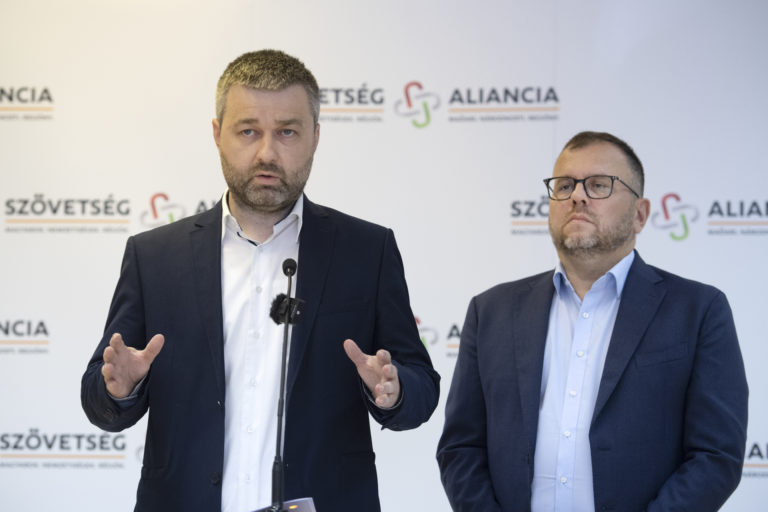 Na snímke zľava Szabolcs Mózes a Péter Őry, Foto: Pavel Neubauer/TASR