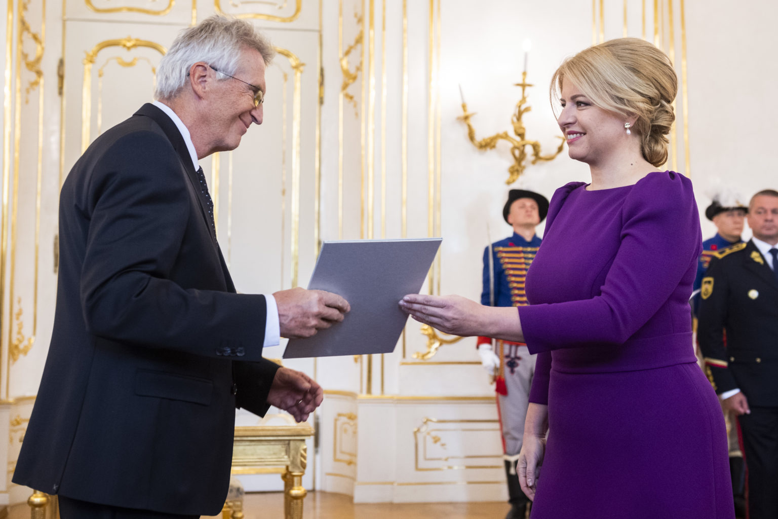 Minister vnútra Ivan Šimko a prezidentka Zuzana Čaputová. Foto: TASR. 