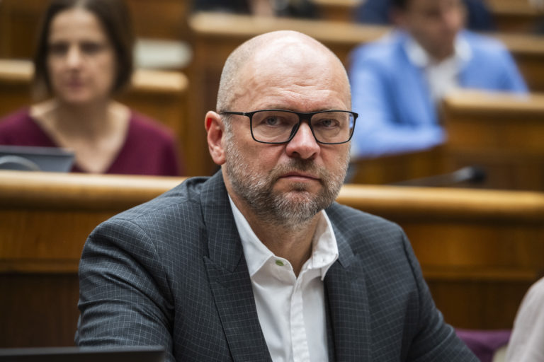 Slovensko môže prísť o dva milióny eur pre neodvedené odvody za ťažbu zlata