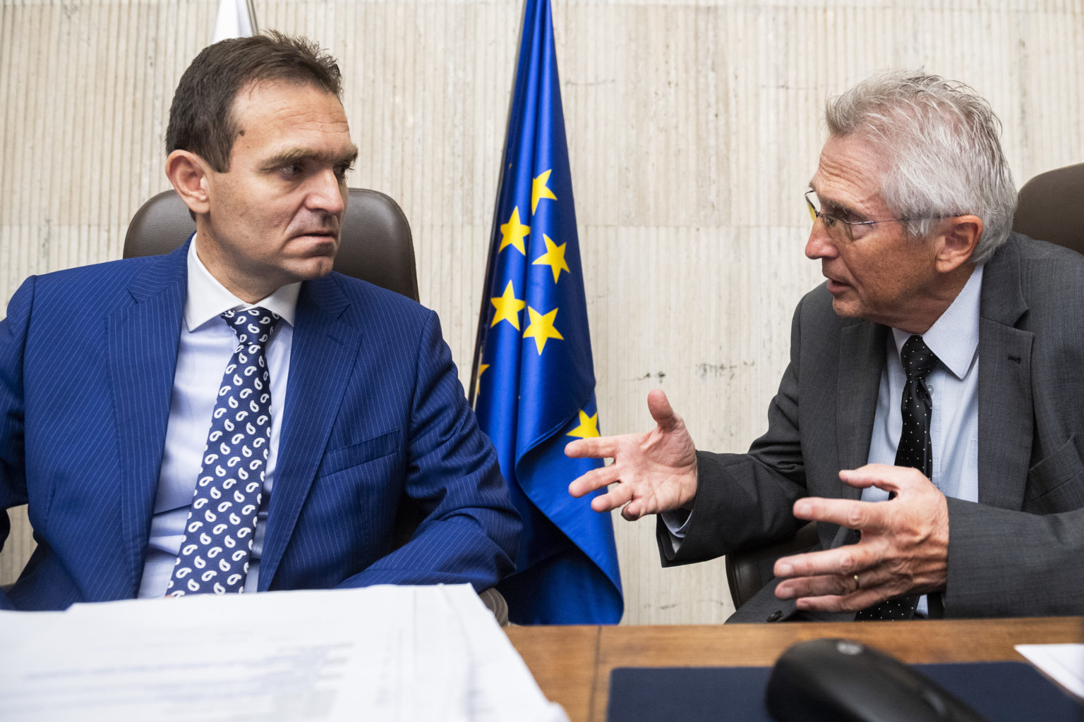 Zľava Ľudovít Ódor a vpravo Ivan Šimko. Foto: Jaroslav Novák/TASR