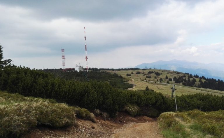 Pozor na nezabezpečený bunker pri vysielači na Martinkách!