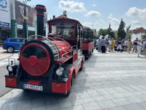 Takto ste krásy Zemplína ešte nevideli: Spoznajte Michalovce a okolie z pohodlia vyhliadkového vláčika