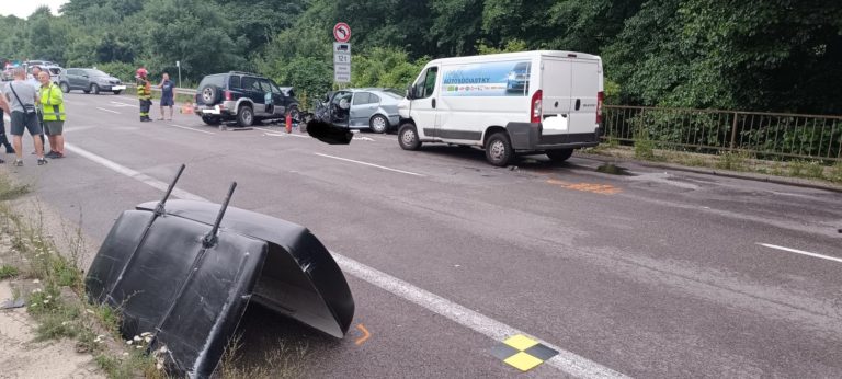 Záber z miesta nehody. Zdroj: Polícia Trenčiansky kraj/Facebook